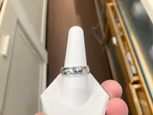 Charger l'image dans la galerie, Silver Wedding Band 7 Millimeters Wide