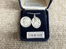 Charger l&#39;image dans la galerie, Our Lady Of Olives Silver Pendant And Chain