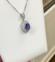 Cargar imagen en el visor de la galería, Tanzanite And Natural Diamond Pendant
