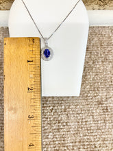 Cargar imagen en el visor de la galería, Tanzanite And Natural Diamond Pendant
