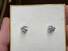 Laden Sie das Bild in den Galerie-Viewer, Three Carat Lab Created Diamond Gold Earrings