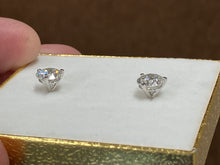 Cargar imagen en el visor de la galería, Three Carat Lab Created Diamond Gold Earrings
