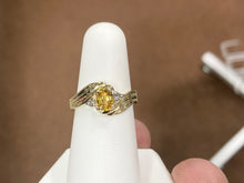 Charger l&#39;image dans la galerie, Golden Sapphire And Diamond Gold Ring