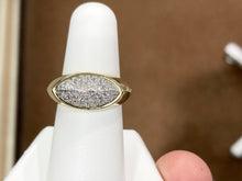 Laden Sie das Bild in den Galerie-Viewer, Diamond 18K Gold Ring