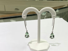 Laden Sie das Bild in den Galerie-Viewer, Green Amethyst And Diamond White Gold Dangle Earrings