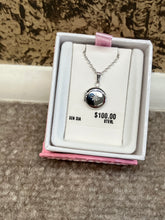 Charger l'image dans la galerie, Round Sterling Silver Diamond Baby Children's Locket