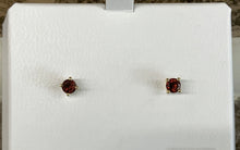 Load image into Gallery viewer, Garnet Gold Earrings