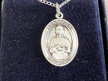 Cargar imagen en el visor de la galería, Saint Kateri Silver Pendant With 18 Inch Silver Curb Chain Religious