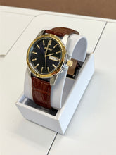 Laden Sie das Bild in den Galerie-Viewer, Seiko Essentials Men's Watch With Day And Date
