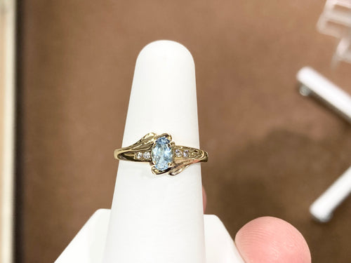 14 K Yellow Gold Aquamarine And Diamond Ring