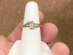 14 K Yellow Gold Aquamarine And Diamond Ring