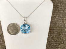 Cargar imagen en el visor de la galería, Blue Topaz And Diamond White Gold Pendant