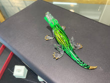 Cargar imagen en el visor de la galería, Alligator Glass Figurine