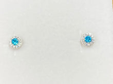 Laden Sie das Bild in den Galerie-Viewer, Blue Swarovski Zirconia Silver Earrings