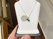 Laden Sie das Bild in den Galerie-Viewer, Green Swarovski Zirconia Pendants And Chain