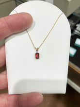 Load image into Gallery viewer, Garnet And Diamond Gold Necklace