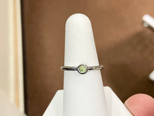 Load image into Gallery viewer, Silver Peridot Bezel Set Ring