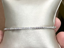 Cargar imagen en el visor de la galería, Silver Beaded Half Carat Diamond Bangle Bracelet