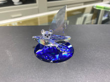 Charger l&#39;image dans la galerie, Sail Boat Teddy Bear Crystal Figurine