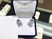 Cargar imagen en el visor de la galería, Aquamarine And Diamond White Gold Earrings