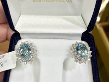 Charger l&#39;image dans la galerie, Aquamarine And Diamond White Gold Earrings