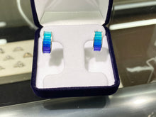 Cargar imagen en el visor de la galería, Turquoise Agate And Onyx Silver Earrings By John Kennedy