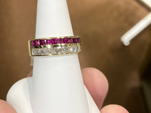 Laden Sie das Bild in den Galerie-Viewer, Ruby And Diamond 18k Gold Ring