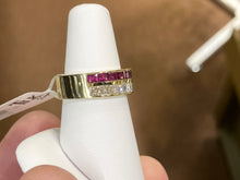 Laden Sie das Bild in den Galerie-Viewer, Ruby And Diamond 18k Gold Ring