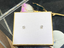 Cargar imagen en el visor de la galería, Half Carat Diamond Stud Earrings White Gold