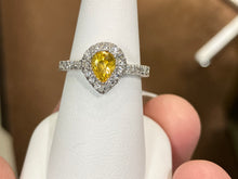 Charger l&#39;image dans la galerie, Natural Yellow Sapphire And Diamond White Gold Ring