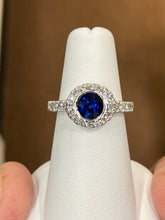 Cargar imagen en el visor de la galería, Natural Sapphire And Diamond Platinum Ring