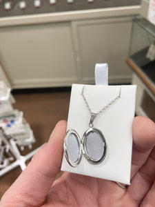 Silver Mom Locket With Chain