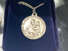 Cargar imagen en el visor de la galería, Saint Anthony And Saint Francis Silver Pendant And Chain