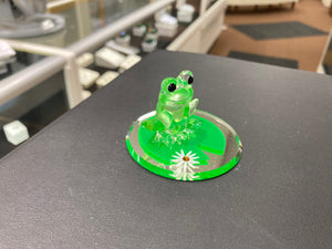 Frog On Lily Pad Glass Figurine