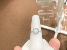 Cargar imagen en el visor de la galería, Silver Opal And Diamond Ring