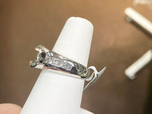 Load image into Gallery viewer, White Gold Diamond Ring Mounting 0.72 Carats