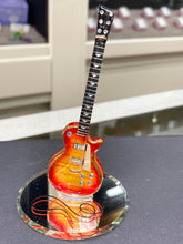 Laden Sie das Bild in den Galerie-Viewer, Cherry Burst Guitar Glass Figurine
