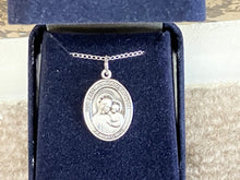 Cargar imagen en el visor de la galería, Our Lady Of Good Counsel Silver Pendant And Chain