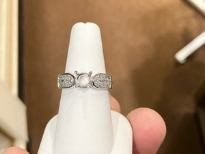 Natural Diamond Engagement Ring Mounting 0.46 Carats