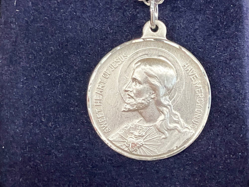 Sacred Heart Of Jesus High Relief Silver Medal With Chain