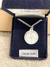 Laden Sie das Bild in den Galerie-Viewer, Saint Anthony And Saint Francis Silver Pendant And Chain