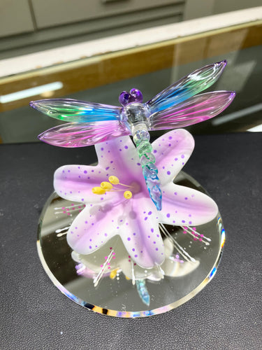 Dragon Fly And Lavender Lilly Glass Figurine