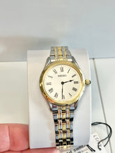 Laden Sie das Bild in den Galerie-Viewer, Seiko Women&#39;s Two Tone Water Resistant Watch