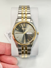 Laden Sie das Bild in den Galerie-Viewer, Seiko Two Tone Stainless Steel Watch With Grey Dial