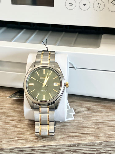 Seiko Titanium Watch With Date Calendar
