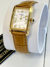 Cargar imagen en el visor de la galería, Seiko Women&#39;s Watch Mother Of Pearl Dial