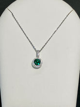 Load image into Gallery viewer, Green And White Crystal Silver Adjustable Necklace