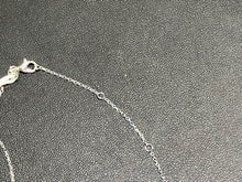 Load image into Gallery viewer, Green And White Crystal Silver Adjustable Necklace