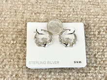 Cargar imagen en el visor de la galería, Silver Claddagh Hoop Earrings