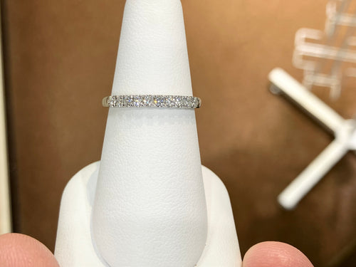 Women's White Gold Diamond Wedding Ring